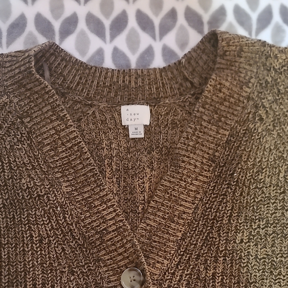 Cropped Oversize Brown Knit Sweater - Picture 2 of 7